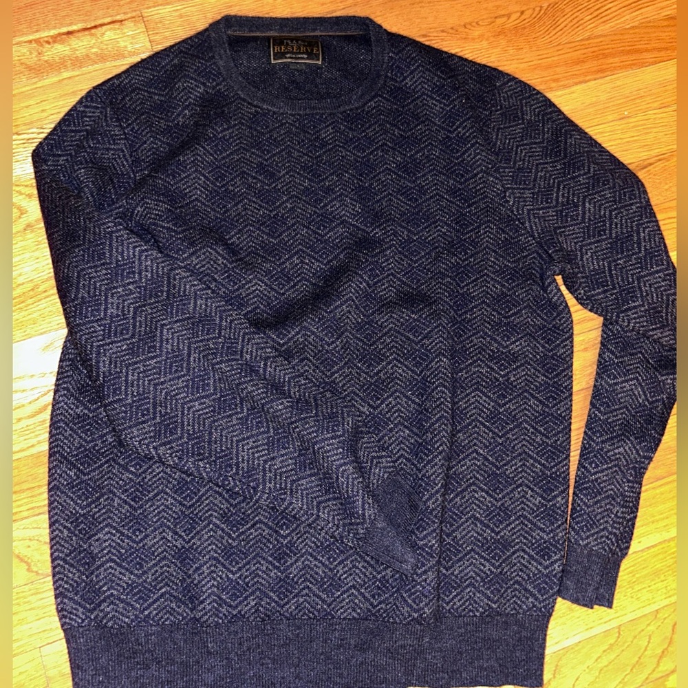 Men’s wool sweater